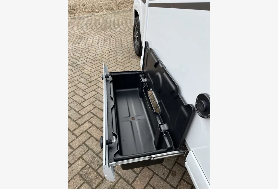 Pilote  P740FGJ Evidence 
