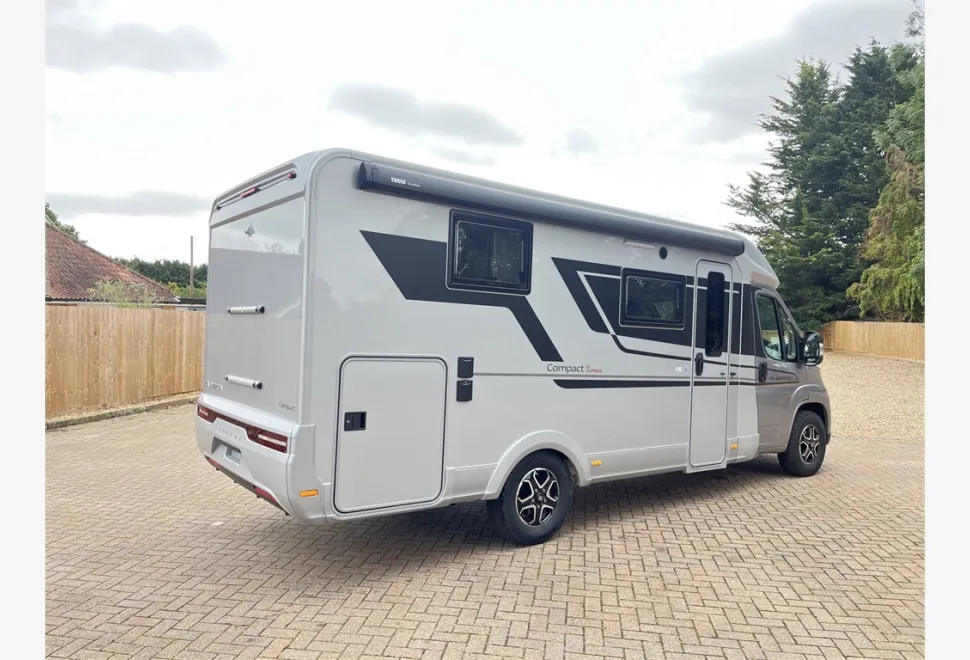 Adria  COMPACT SUPREME SC 