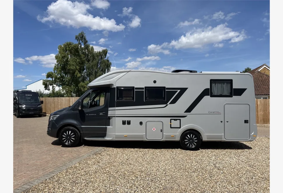 Adria  CORAL SUPREME MB 670 DL 