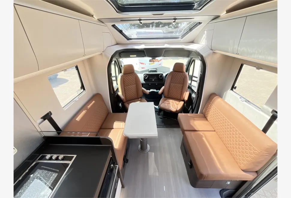 Adria  CORAL SUPREME MB 670 DL 