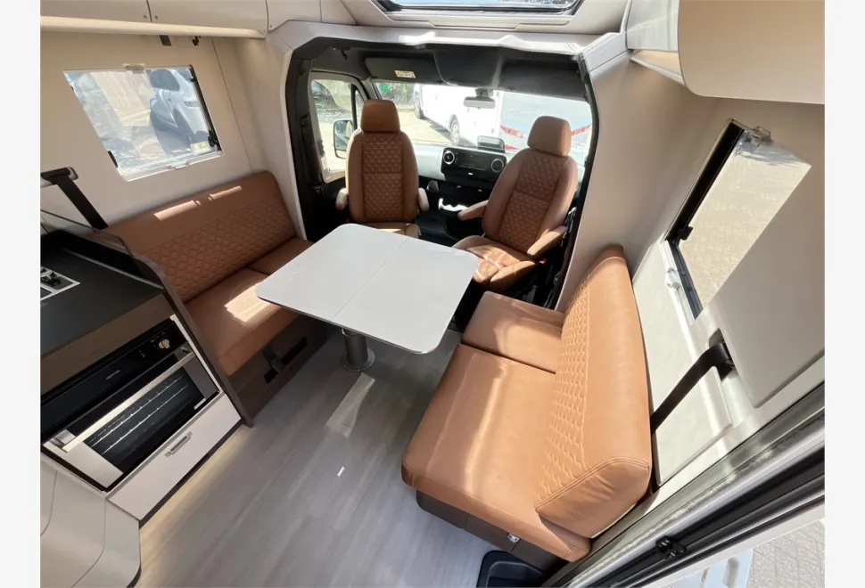 Adria  CORAL SUPREME MB 670 DL 