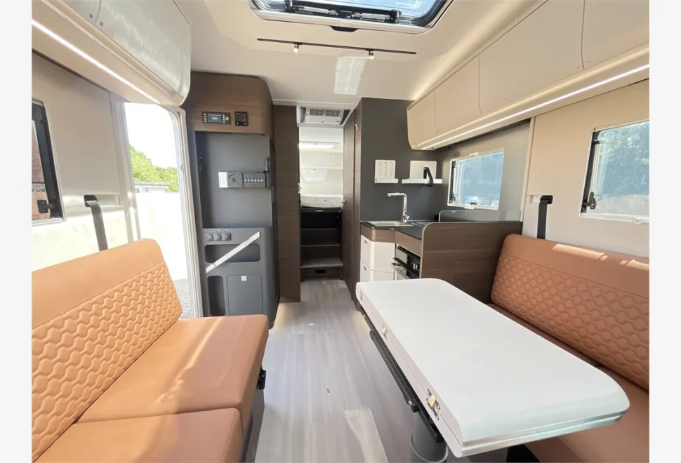 Adria  CORAL SUPREME MB 670 DL 
