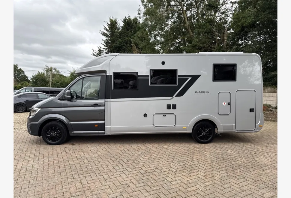 Adria  COMPACT MAX DL 