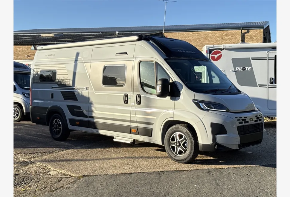 Adria  TWIN SUPREME 640 SLB 
