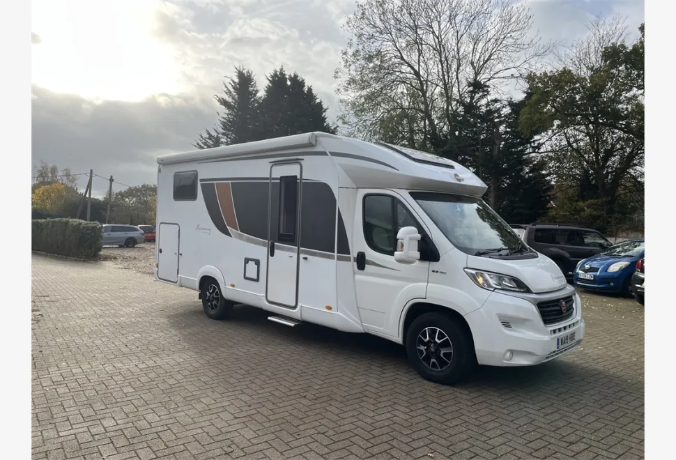 Burstner  Lyseo harmony line 727G 2019