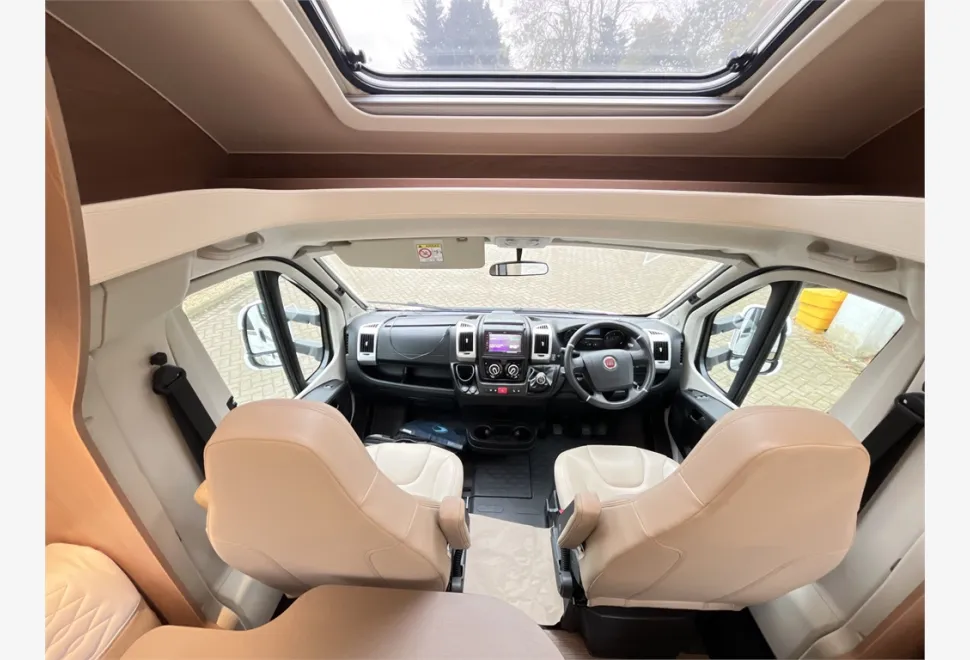 Burstner  Lyseo harmony line 727G 2019