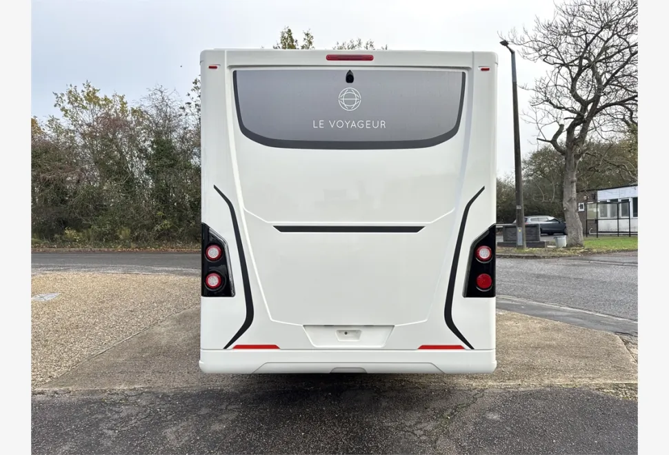 Le Voyageur  ETERNA LV 7.5 CF 