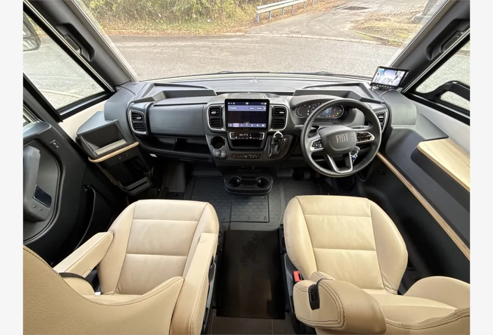 Le Voyageur  ETERNA LV 7.5 CF 