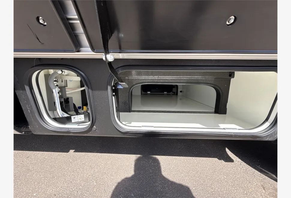 Hymer  B-ML I 790 BlackLine 