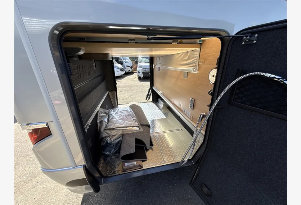 Hymer  B-ML I 790 BlackLine 