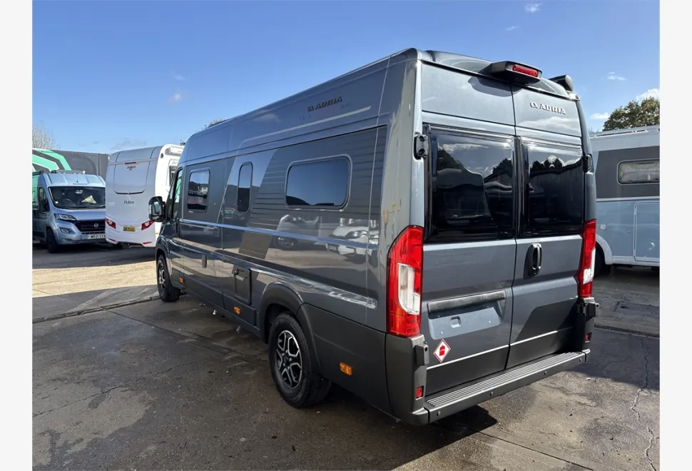 Adria  TWIN SUPREME 640 SGX 