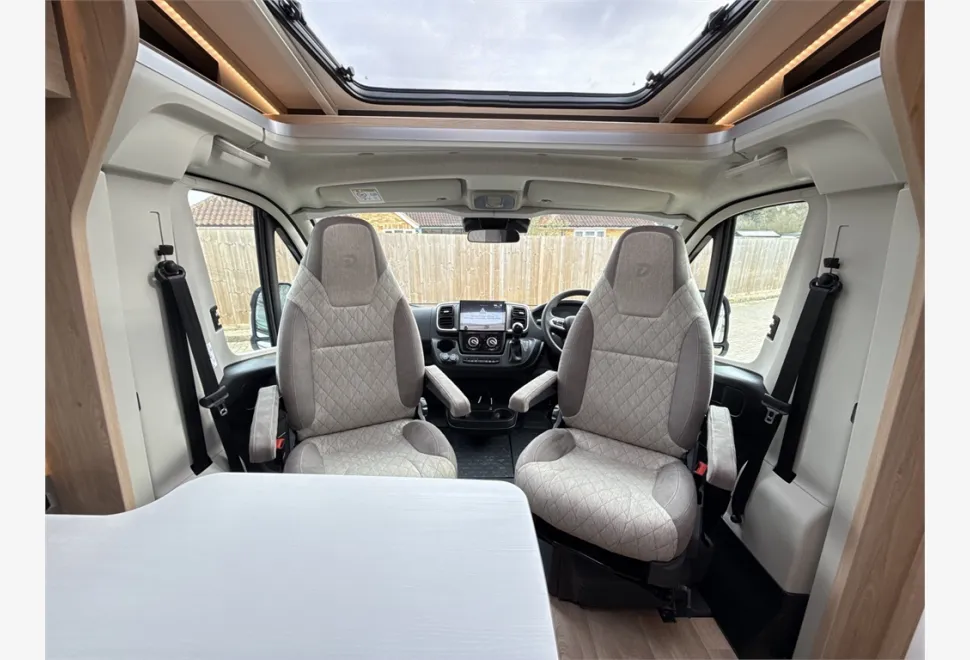 Dethleffs  Globebus Camp T4 
