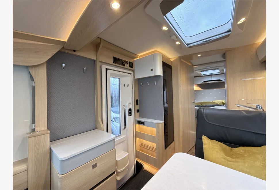 Hymer  B Class Modern Comfort BMC-I690 2021