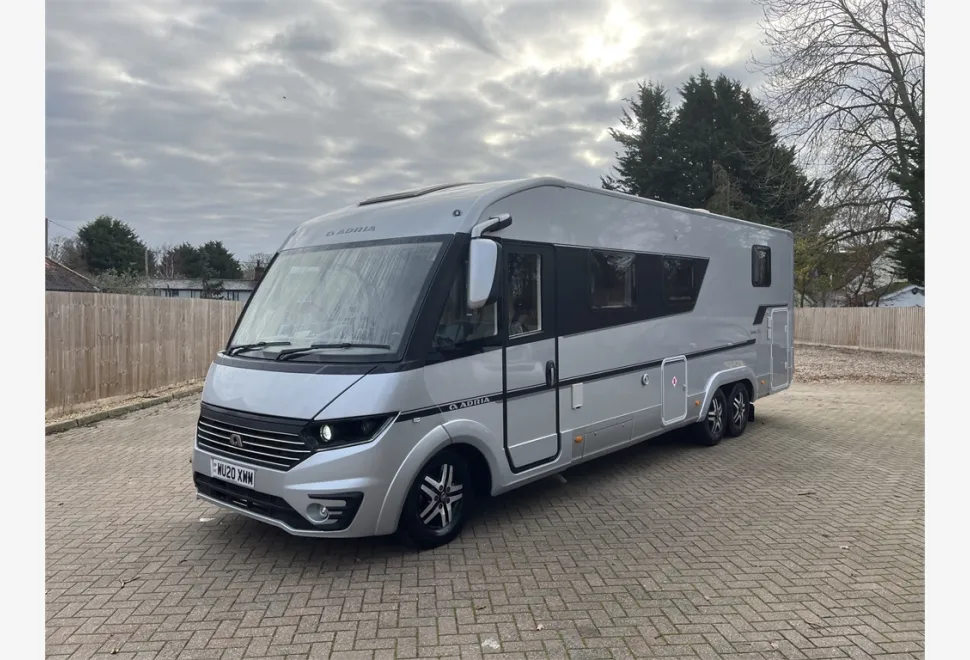 Adria  Sonic 810 SC 2020