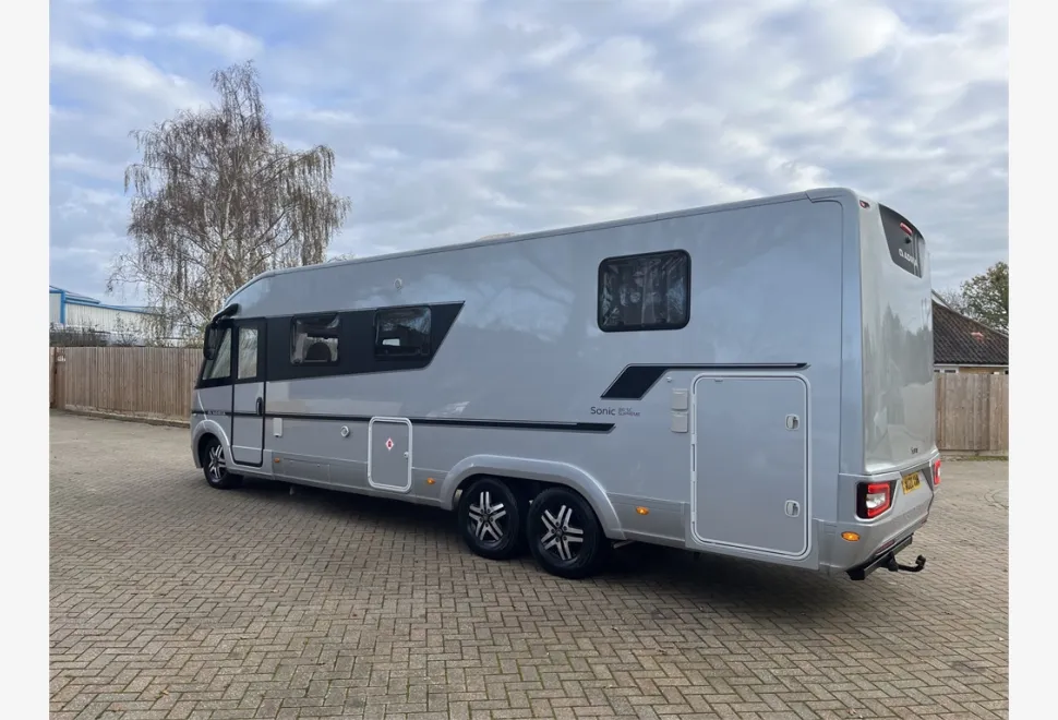 Adria  Sonic 810 SC 2020