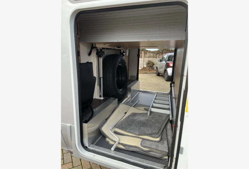Adria  Sonic 810 SC 2020
