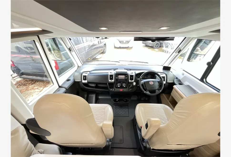 Adria  Sonic 810 SC 2020