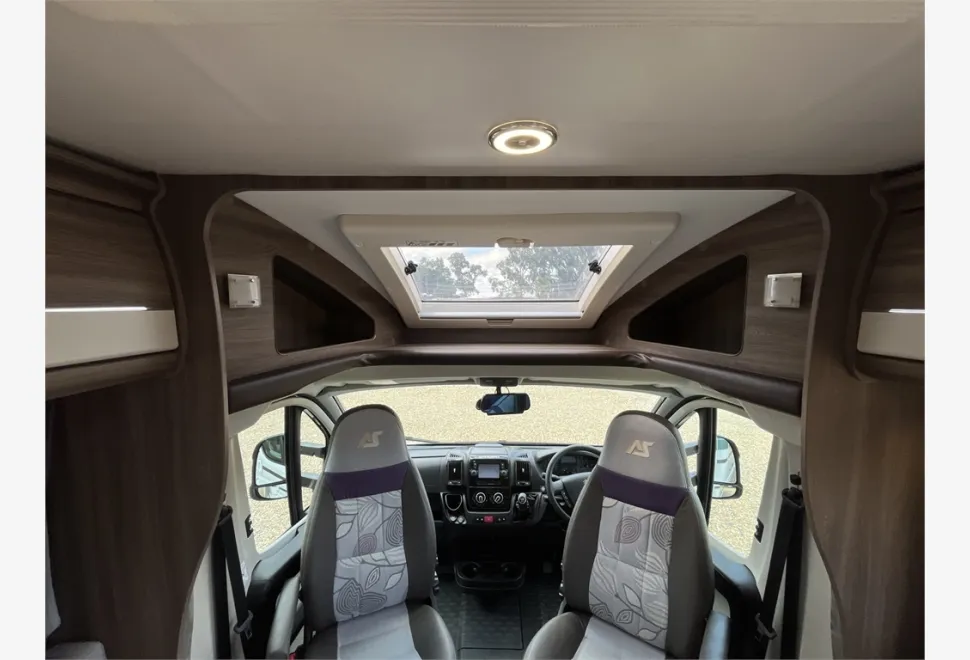 Auto-Sleepers  Corinium FB 2021