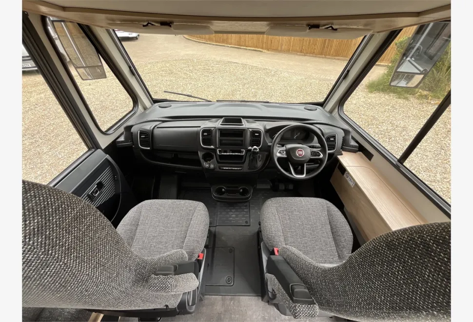 Dethleffs  Globebus I6 