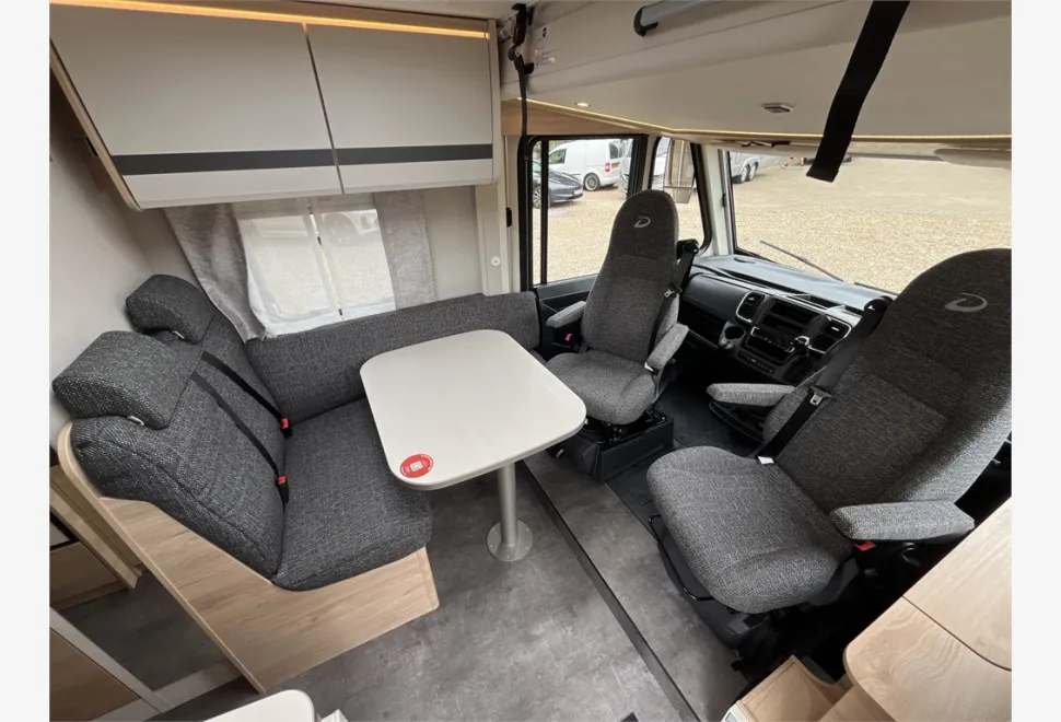 Dethleffs  Globebus I6 