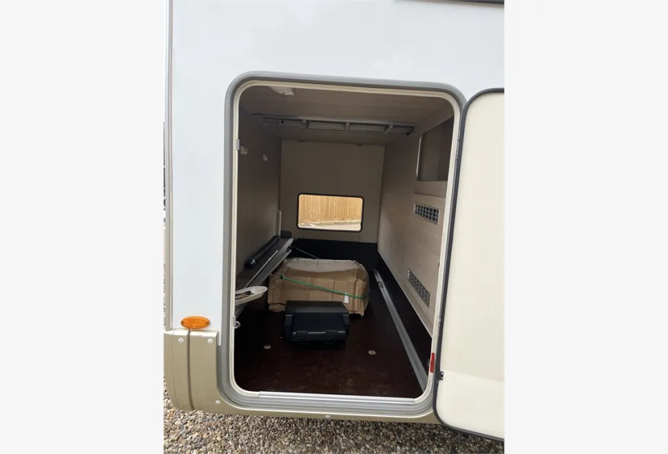 Burstner  Viseo i690 2014