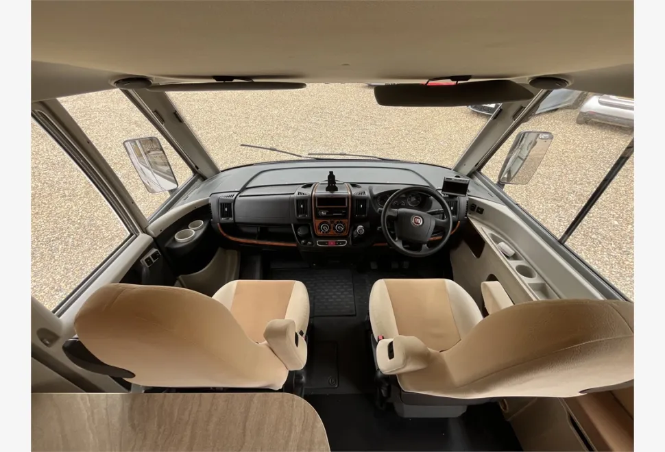 Burstner  Viseo i690 2014