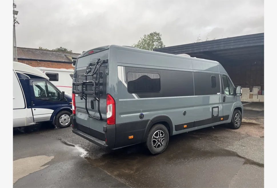 Pilote  Van Premium V630LG 