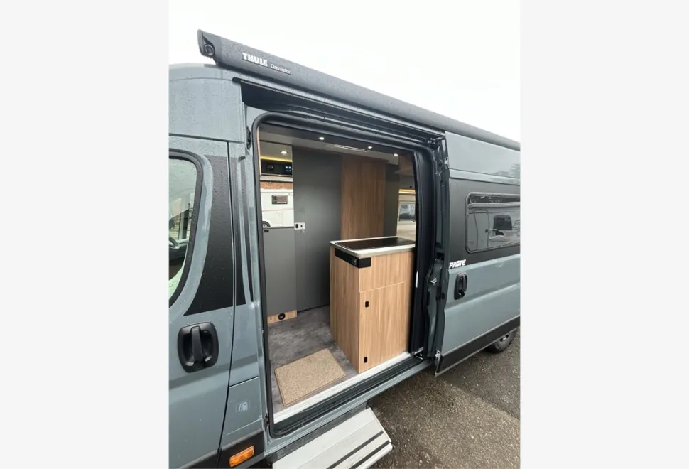 Pilote  Van Premium V630LG 