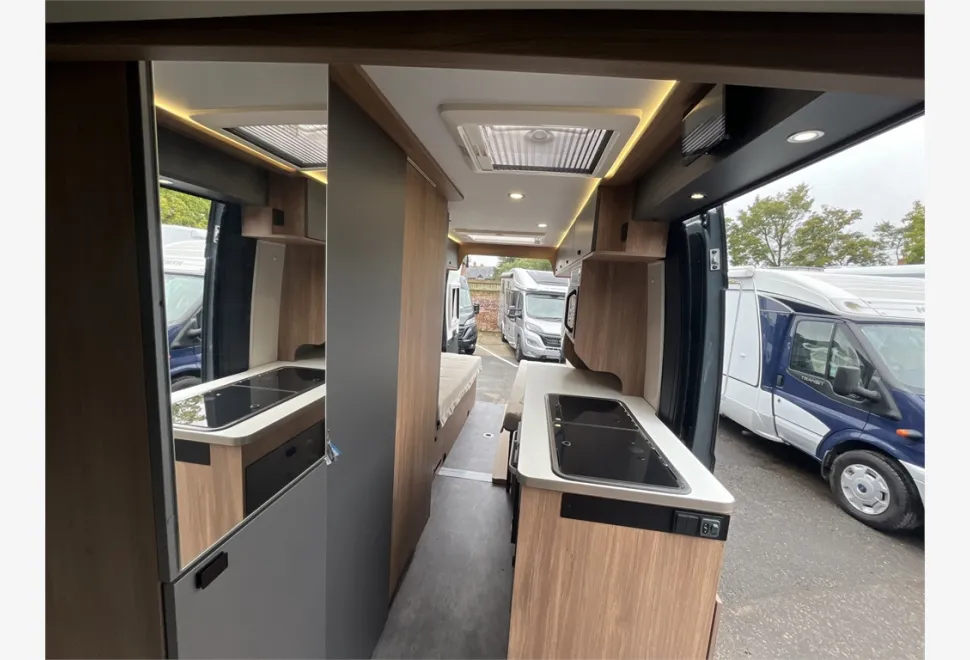Pilote  Van Premium V630LG 