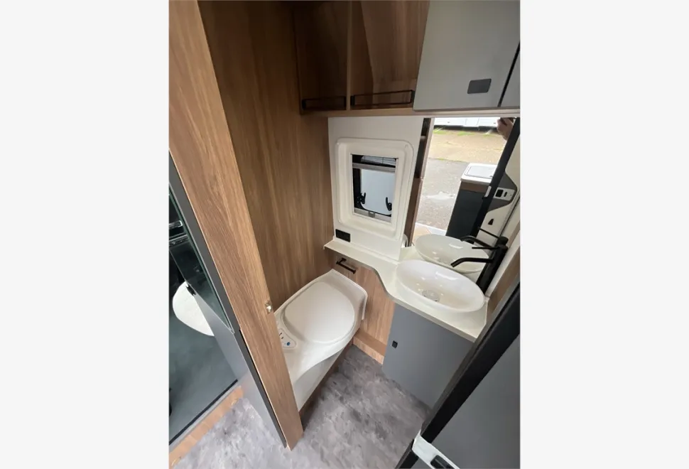Pilote  Van Premium V630LG 