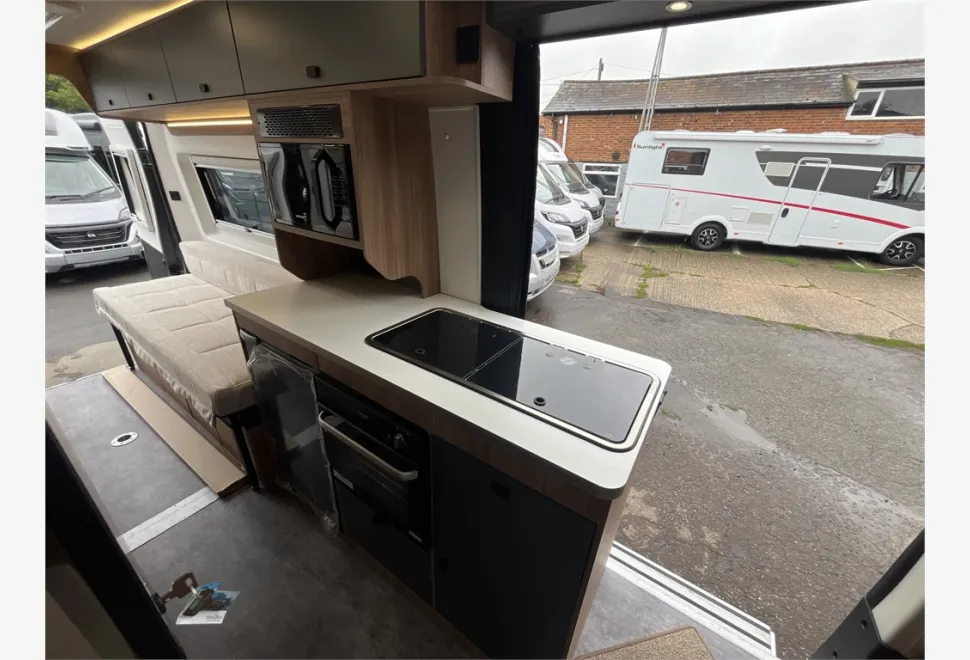 Pilote  Van Premium V630LG 
