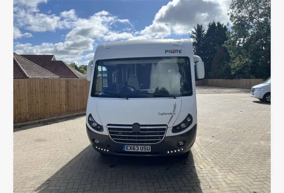 Pilote  Explorateur G741 J 2013
