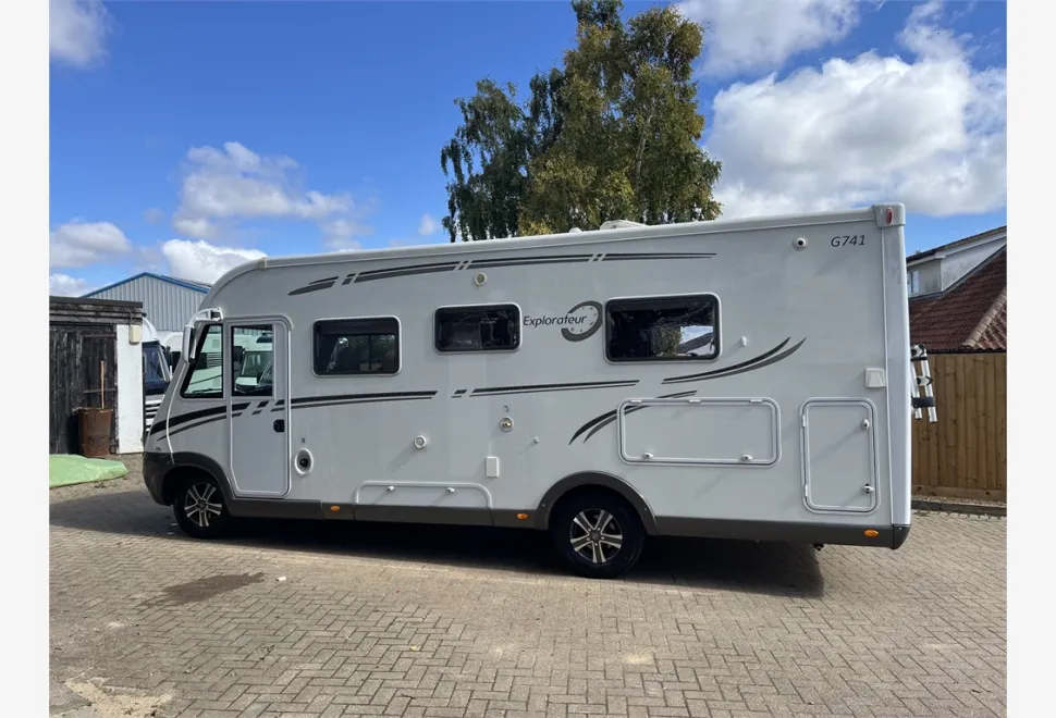 Pilote  Explorateur G741 J 2013