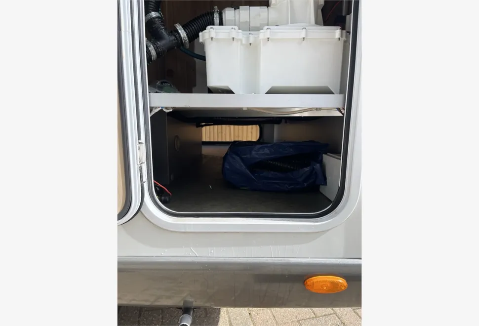Pilote  Explorateur G741 J 2013