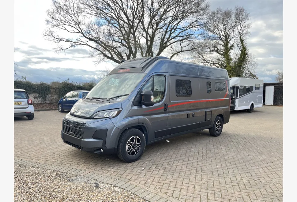 Dethleffs  Globetrail 600 DS 