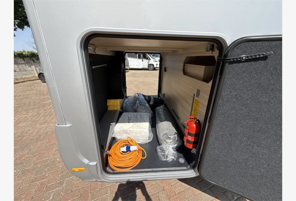 Adria  Compact Supreme DL 2024