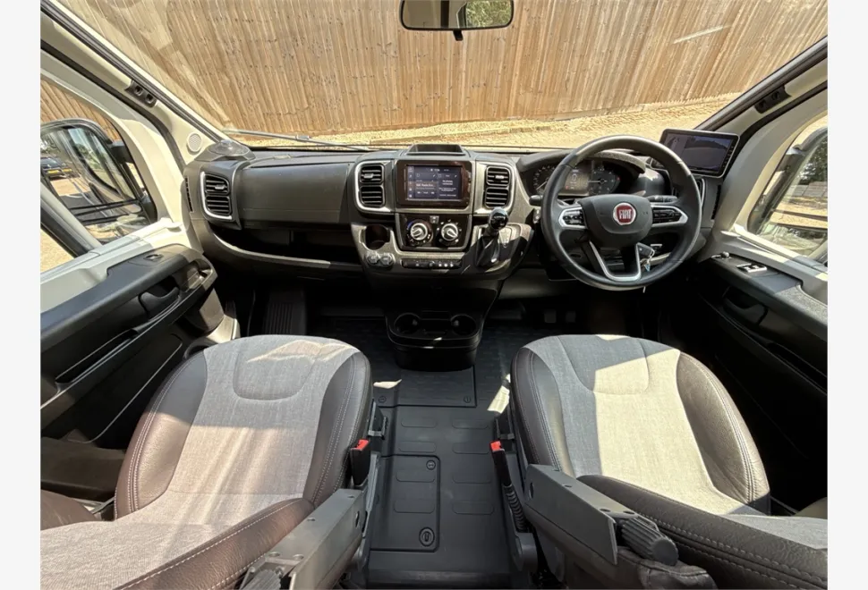 Adria  Compact Supreme DL 2024