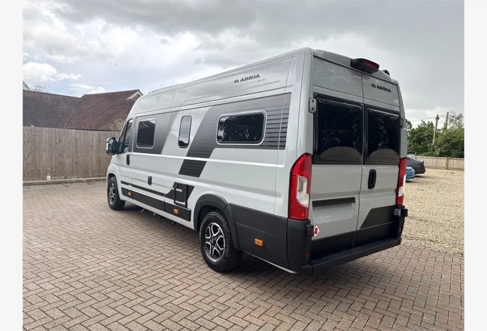 Adria  TWIN SUPREME 640 SGX 