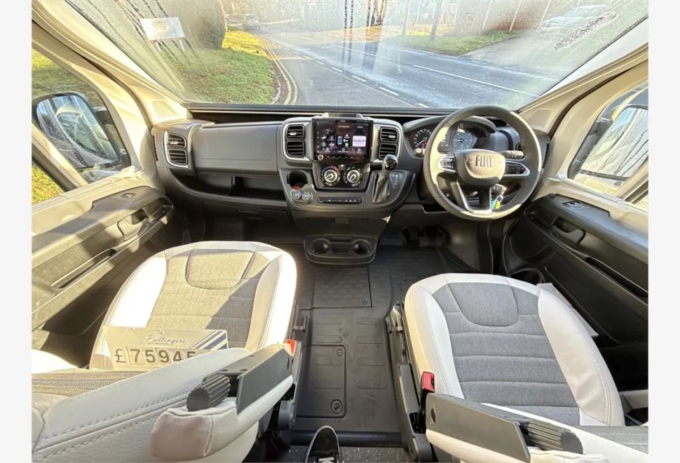 Adria  Twin 640 SGX 60 Y 