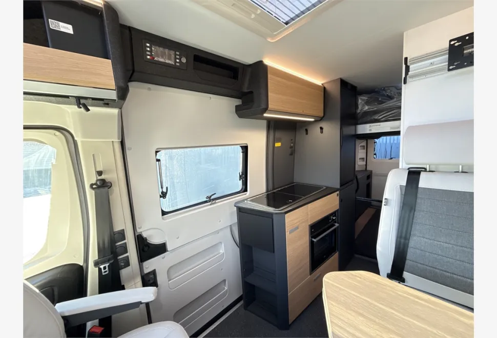 Adria  Twin 640 SGX 60 Y 