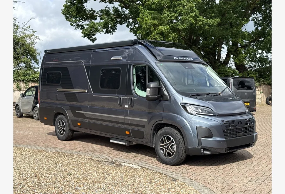 Adria  TWIN SUPREME 640 SLB 