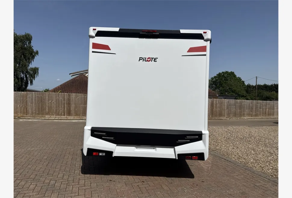 Pilote  P740FGJ Evidence 