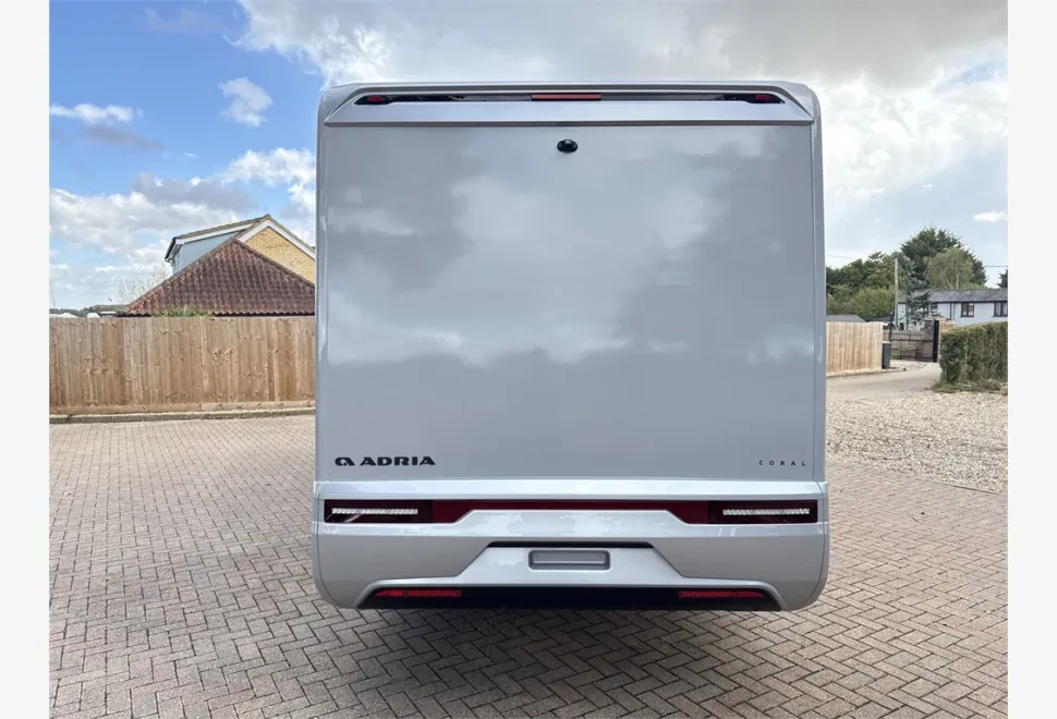 Adria  Coral 670 DL 60 Y 