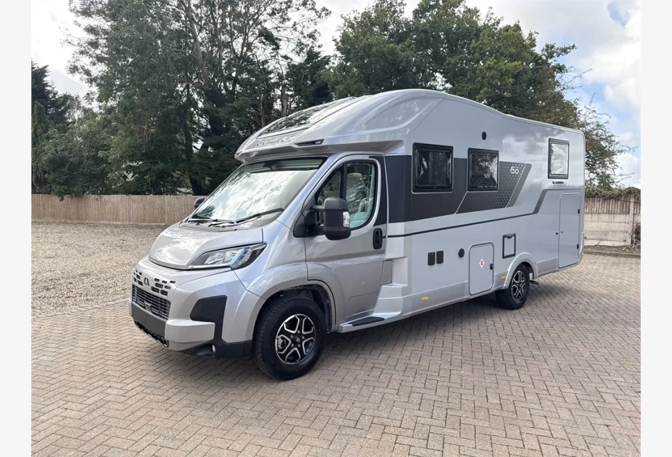 Adria  Coral 670 DL 60 Y 