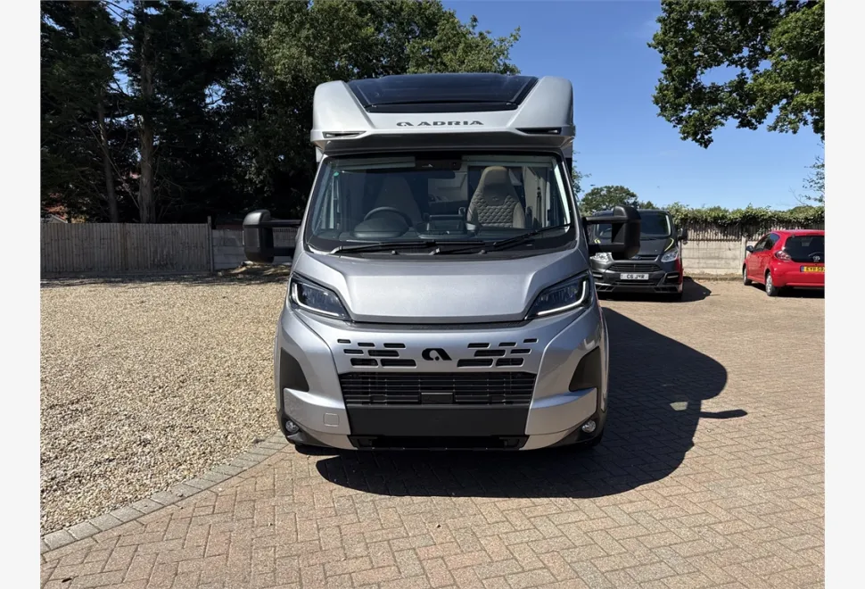 Adria  MATRIX SUPREME 670 DL 