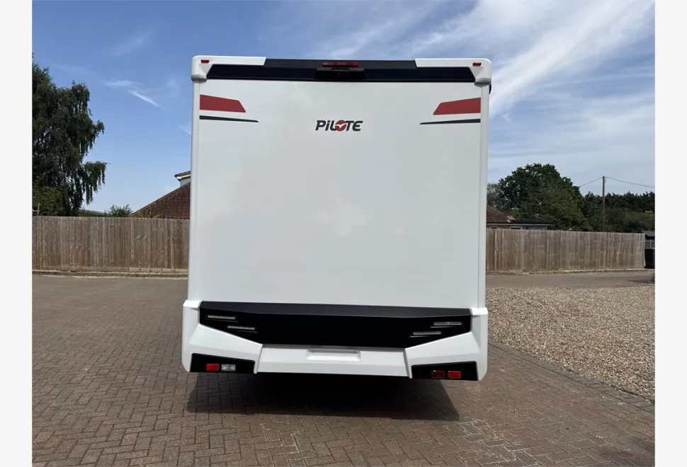 Pilote  P740FGJ Evidence 