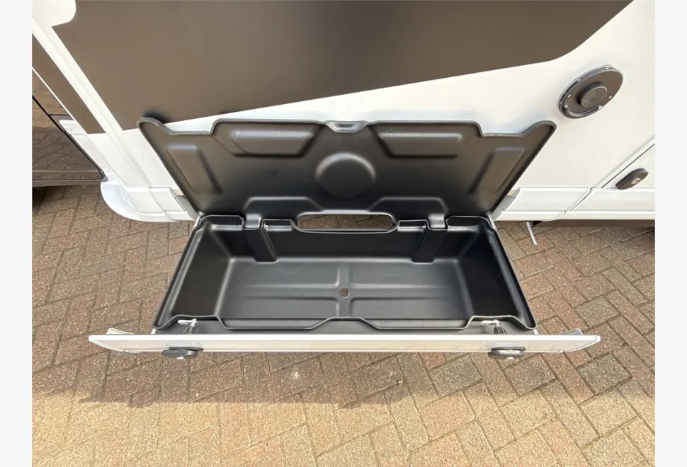 Pilote  P740FGJ Evidence 