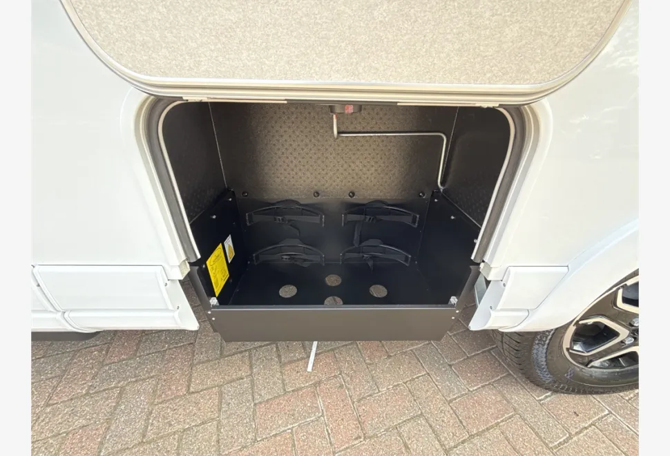 Pilote  P740FGJ Evidence 