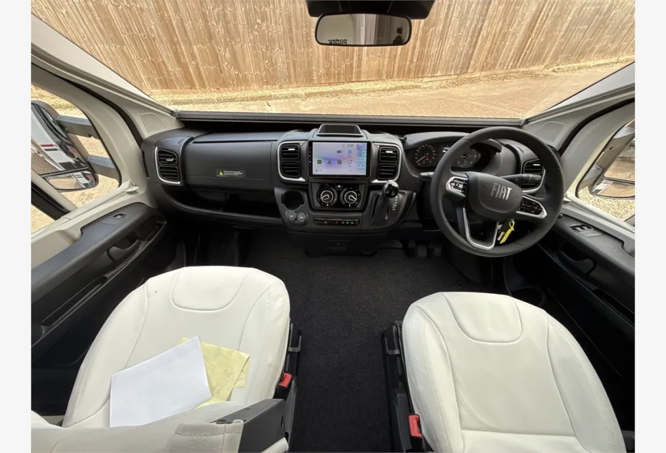 Pilote  P740FGJ Evidence 