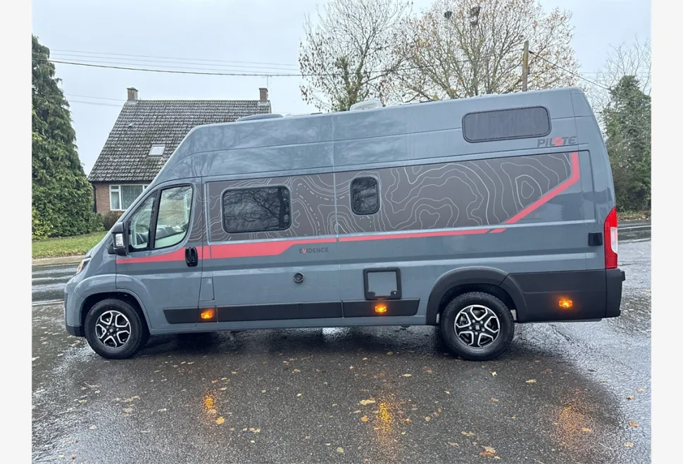 Pilote  V633M Evidence 